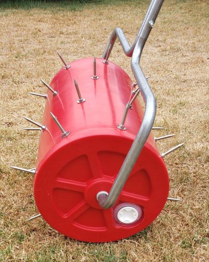 60l water-filled lawn aerator with pull handle